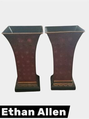 Ethan Allen Burgundy Gold Vases A Pair 7-1/2" x 7-1/2" x 12-1/2"